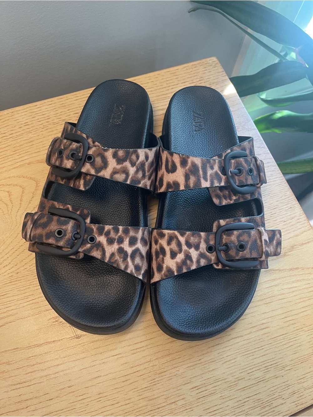 Zara Leopard Print Double Buckle Slide Sandals - Picture 3 of 4